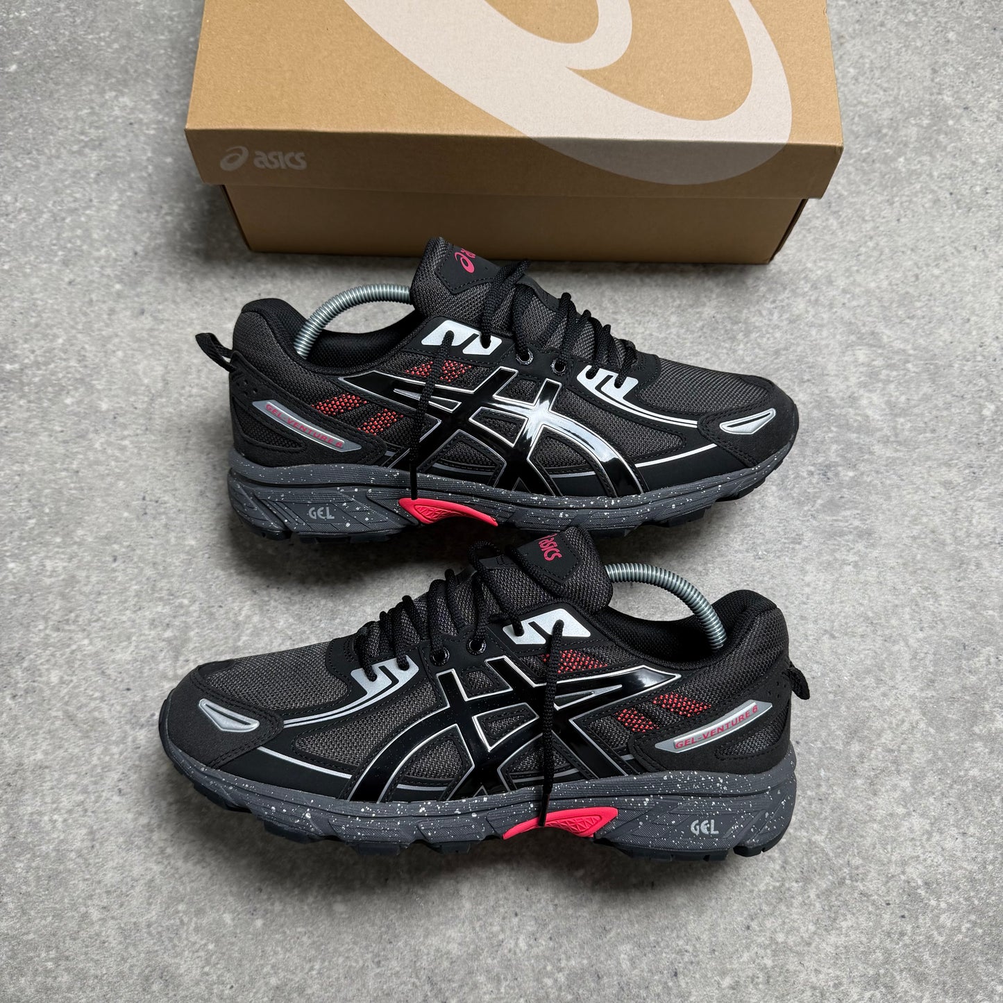 ASICS GEL VENTURE 6 ‘OBSIDIAN RED’